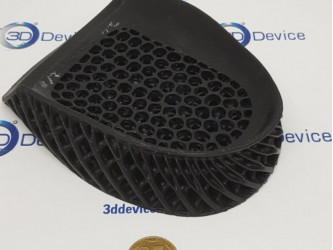 3D printed custom gaming controller grip with honeycomb structure by 3DDevice.