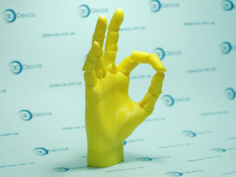 Hinged hand prototype printed with 3DDevice technology for prosthetics.