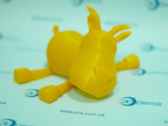 Bright, custom 3D-printed toys for kids by 3DDevice, showcasing FDM material quality.