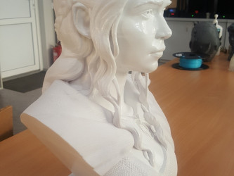 3D printed sculpture of Daenerys Targaryen from Game of Thrones