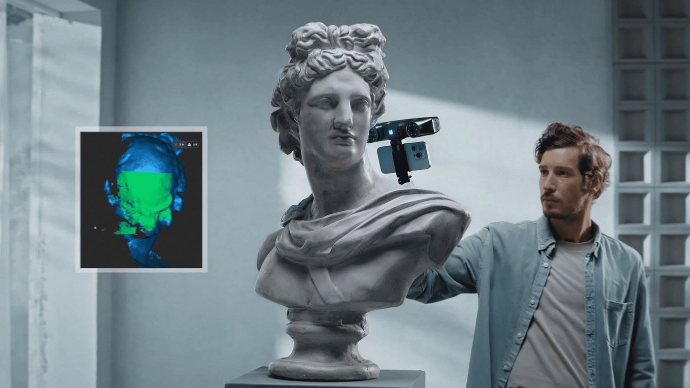 Revopoint MetroY – профессиональный 3D-сканер, предназначенный для быстрой оцифровки объектов с метрологической точностью