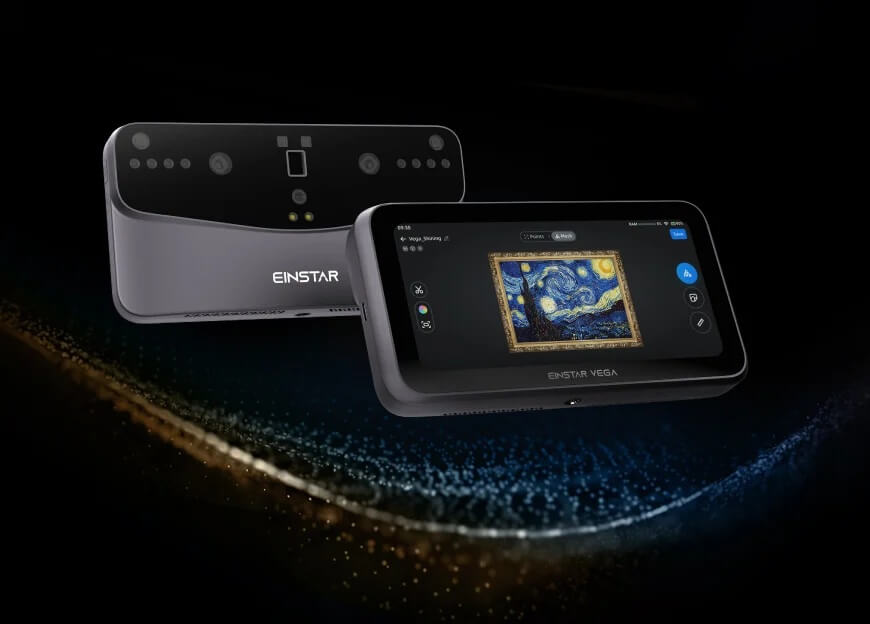 Бездротовий 3D-сканер Einstar Vega «все в одному» в руці, що демонструє його вбудований екран та автономну систему.