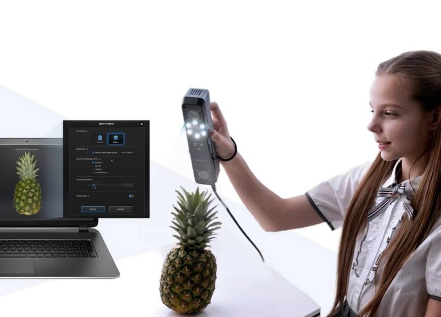 Користувач керує ручним сканером Einstar, ілюструючи простий та інтуїтивно зрозумілий процес сканування.