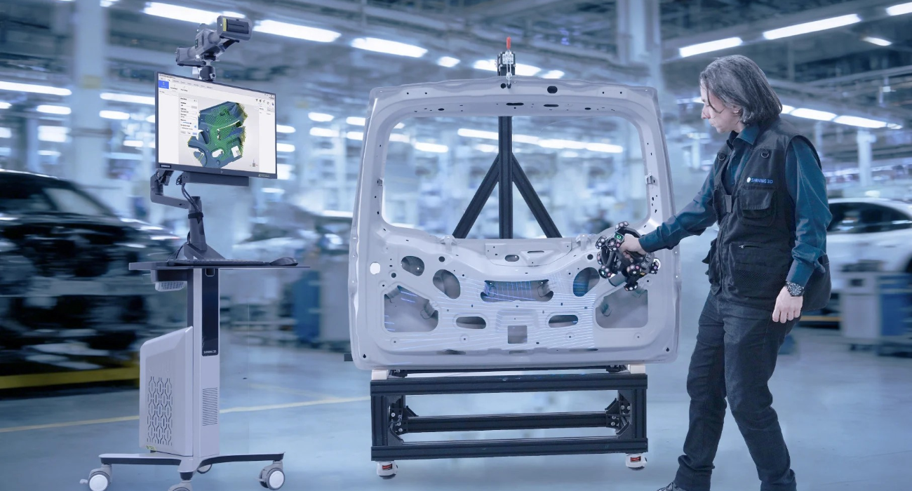 SHINING 3D FreeScan Trak Nova+ контроль геометрії автомобільної деталі
