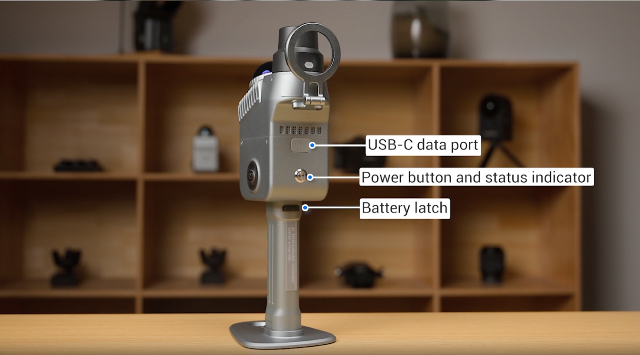 USB-C порт, кнопка живлення та фіксатор акумулятора XGRIDS Lixel K2