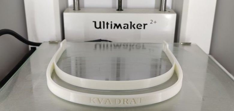 У Вінниці на 3D-принтері можливо надрукувати маски-екрани для лікарів