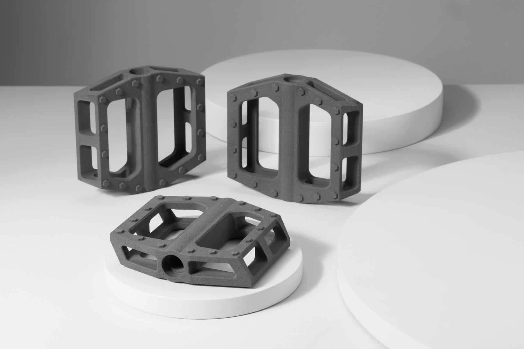 Виготовлення готових до застосування виробів на SLS 3D-принтері за короткий термін в Україні доступна ціна